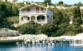 Apartamente Kuća Žut