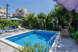 Lägenheter Dalmatian 230m2 with pool and garden near old town